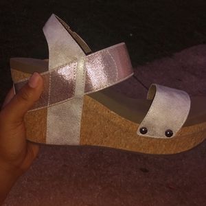 Wedges heels